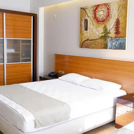 Hotel La Bella 3*