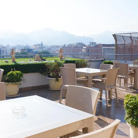 Hotel La Bella 3*
